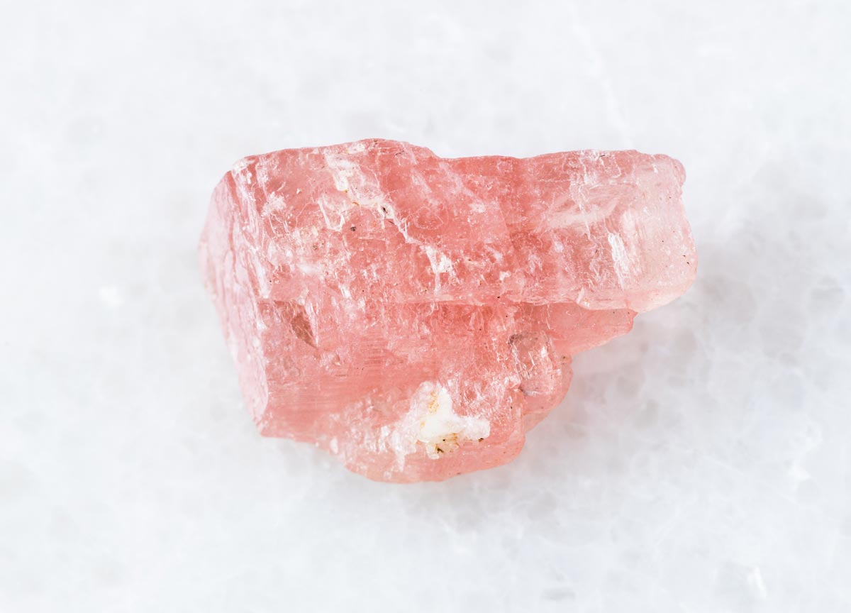 戴上粉色水晶